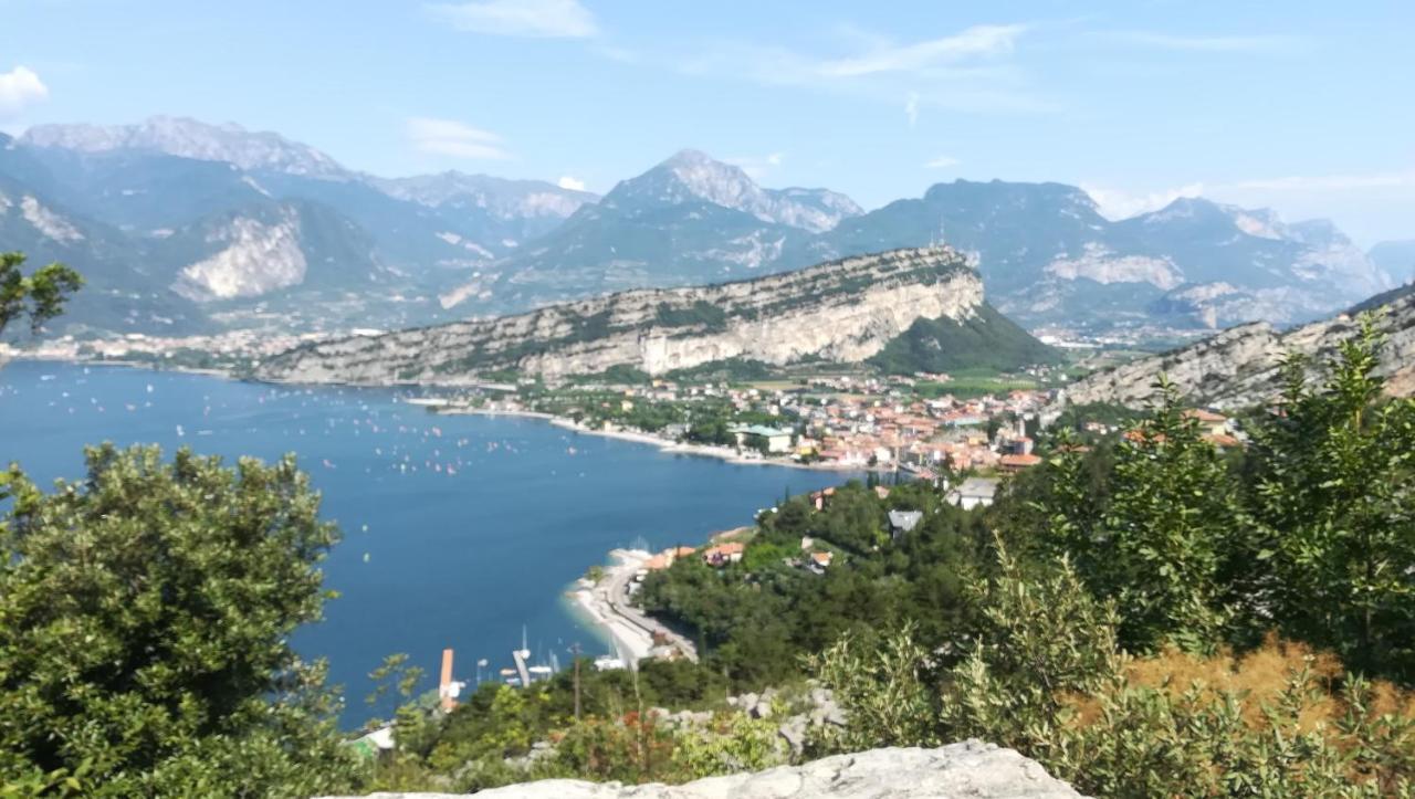 Casa Meda Tabachere Appartamento Sirmione Desenzano Del Garda ポッツォレンゴ エクステリア 写真