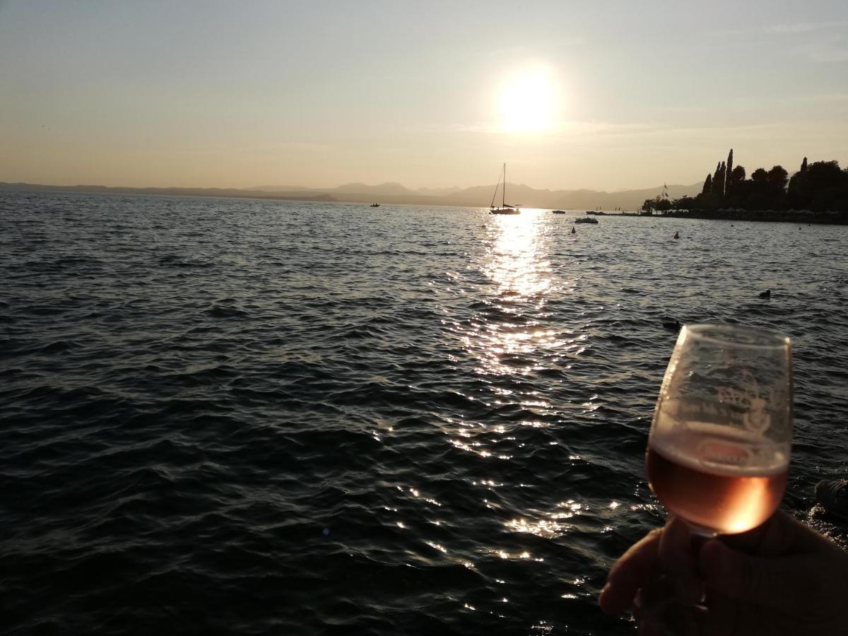 Casa Meda Tabachere Appartamento Sirmione Desenzano Del Garda ポッツォレンゴ エクステリア 写真