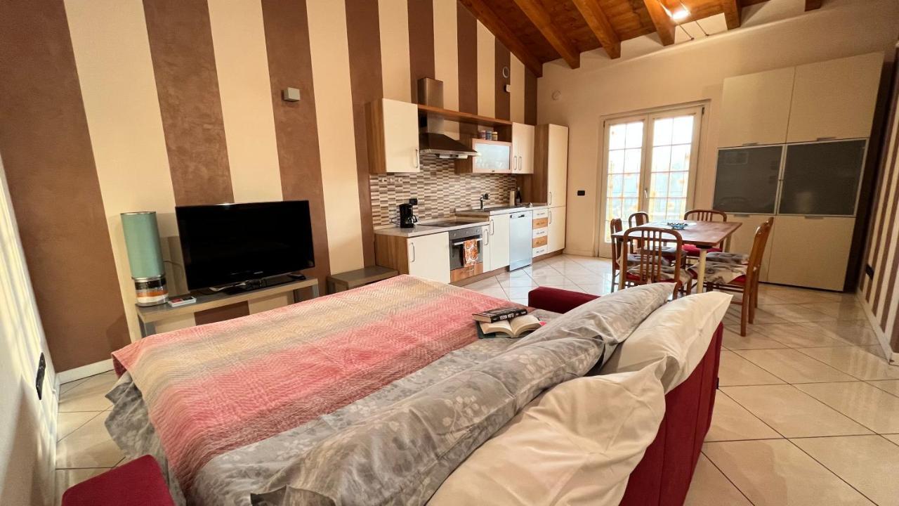 Casa Meda Tabachere Appartamento Sirmione Desenzano Del Garda ポッツォレンゴ エクステリア 写真